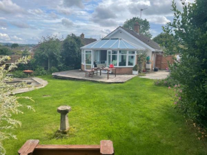 2 Bed Bungalow in Winchcombe, Cotswolds,Gloucester